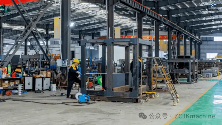 Машина за правење блокови и тули Цена: 5 замки што купувачите треба да ги избегнуваат