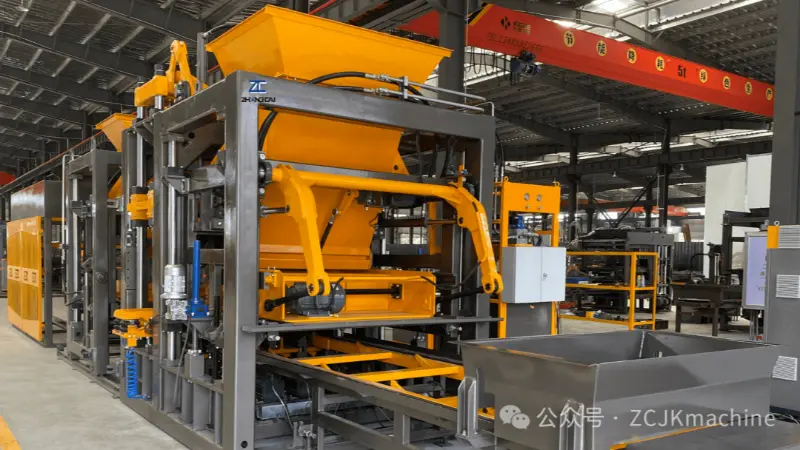 Машини за производство на блокови управувани од серво: Намалете ги трошоците за електрична енергија за 30–50% со енергетски ефикасна технологија